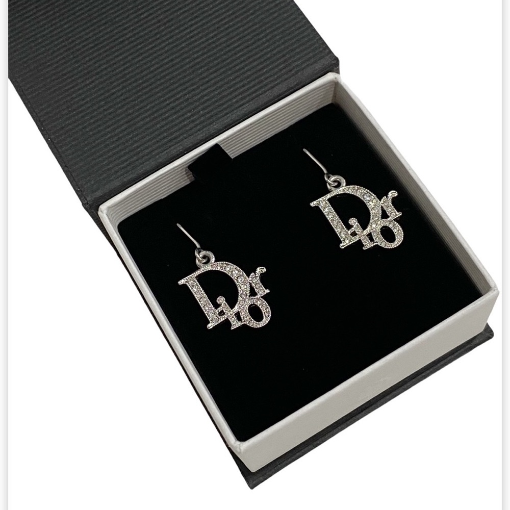 SOLD 🎉 VINTAGE DIOR Silver Dangle Earrings Oblique Swarovski Rhinestones - Picture 2 of 6